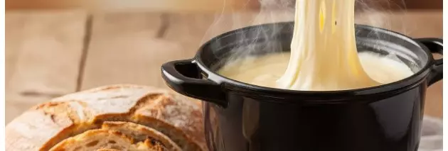 What wine goes with aligot? Our pairings for Aubrac aligot-saucisse