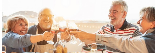 Pourquoi trinque-t-on ? L'origine et le sens de ce geste convivial